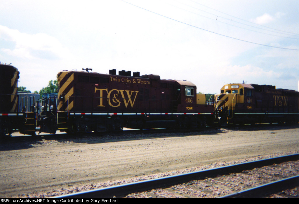 TCWR GP10 #406 - Twin Cities & Western RR